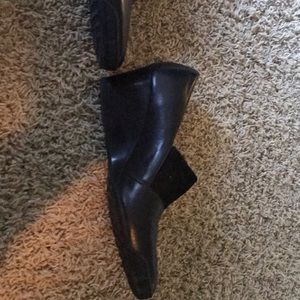 Black leather and suede wedge